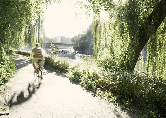 翰萨布里克酒店 3*