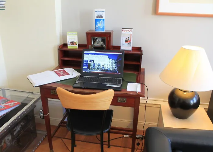 酒店 翰萨布里克酒店 3*