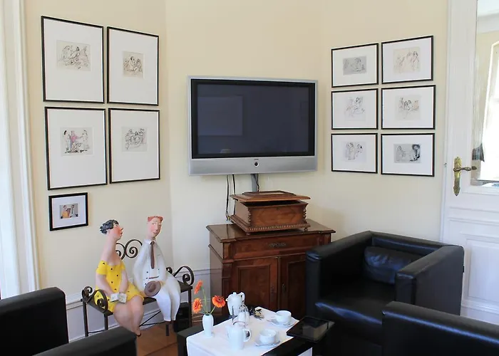 翰萨布里克酒店 3*