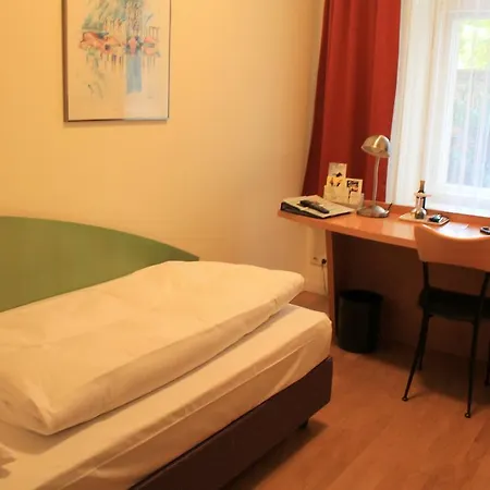 Hansablick Otel 3*