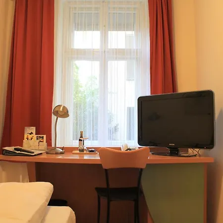 Otel Hansablick 3*
