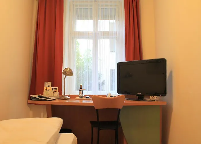 Otel Hansablick 3*